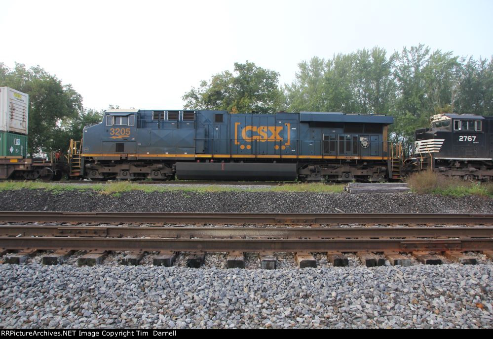 CSX 3205